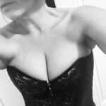 Sous la plume de Diane Alba... La plume érotique dans toutes ses nuances… Gynarchie, bdsm et soumission. Podcast et livre.