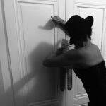 Sous la plume de Diane Alba... La plume érotique dans toutes ses nuances… Gynarchie, bdsm et soumission. Podcast et livre.